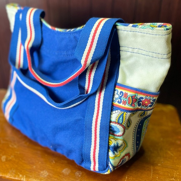 Vera Bradley Handbags - Vera Bradley Canvas Tote Bag NWOT